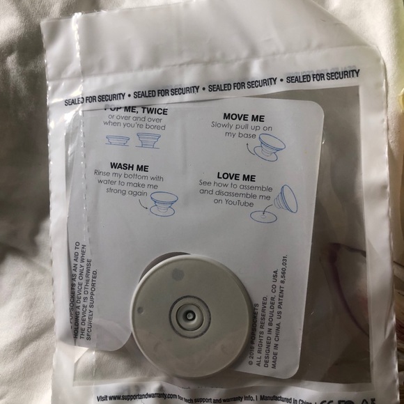 Jeffree Star Popsocket (Red) 2 Available - Picture 3 of 3